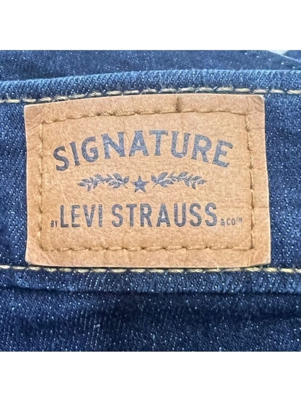 Levi's Blue Women's Jeans Sz 10 Mid-Rise Bootcut Denim 30W 32L - Picture 11 of 15